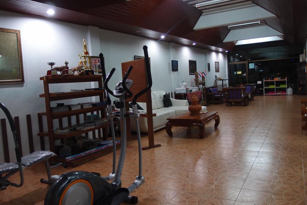 Khaolak Traveller Lodge เขาหลัก ภายนอก รูปภาพ