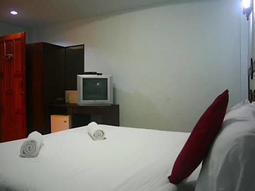 Khaolak Traveller Lodge เขาหลัก ภายนอก รูปภาพ