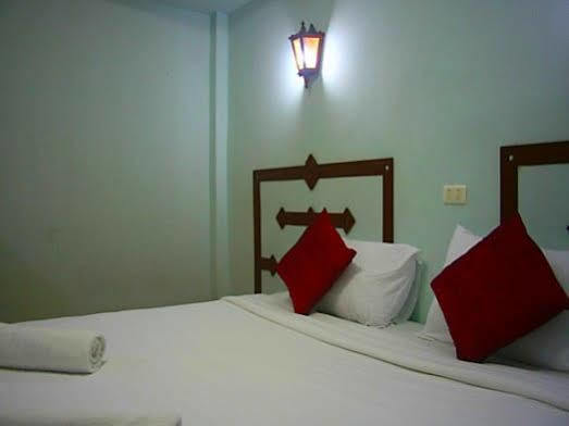 Khaolak Traveller Lodge เขาหลัก ภายนอก รูปภาพ